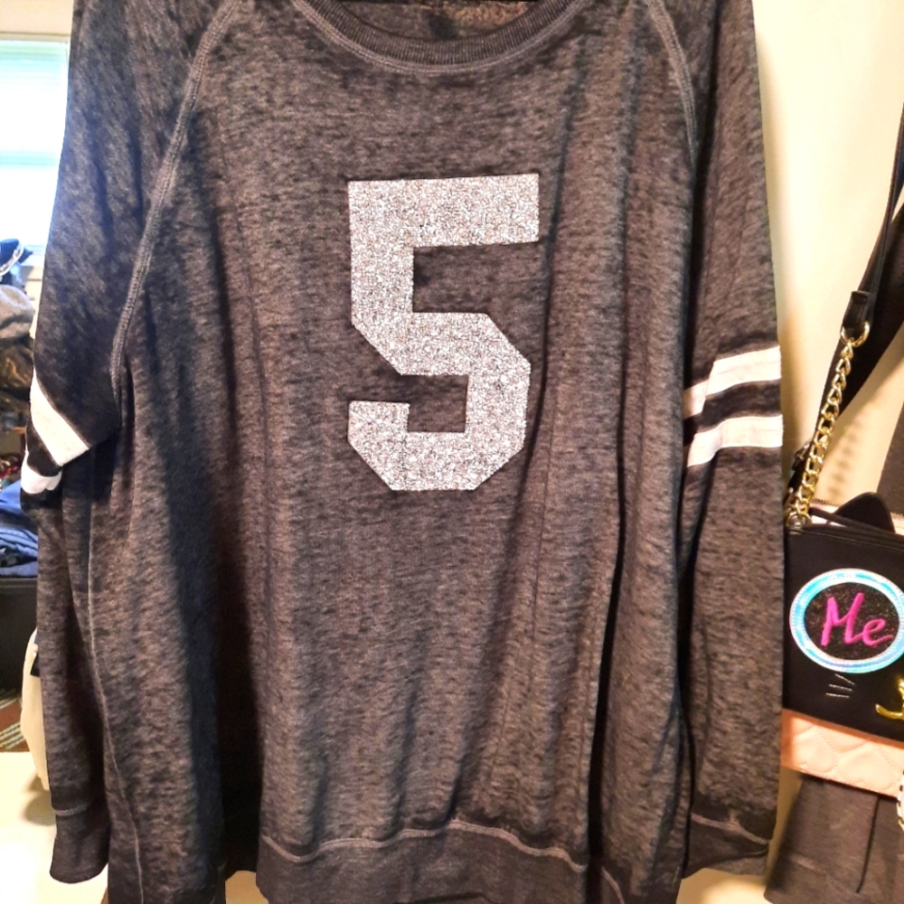 SOLDSOLD Cato sweatshirt